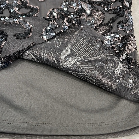 White House Black Market | Sequin Flower Cami |‎ Grey | Small - Picture 12 of 15
